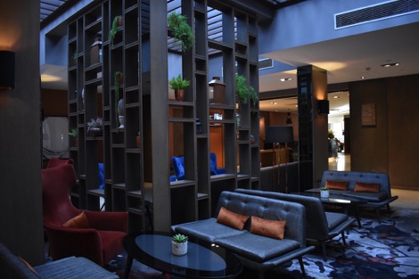 Clayton Hotel Chiswick lounge